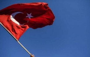 تركيا.. الحزب الحاكم يبحث تقديم موعد الانتخابات

