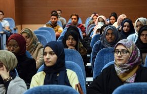 جامعة طهران تعلن استعدادها لقبول الطالبات الأفغانيات
