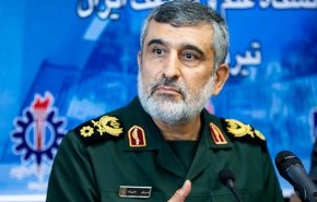 العميد حاجي زادة: الصواريخ الفرط صوتية الايرانية ستصيب الاسلحة الاميركية بالكساد