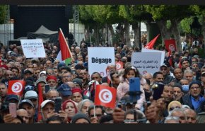 آیا رئیس‌جمهور تونس برای پشت سرگذاشتن بحران به اصلاحات روی می‌آورد؟