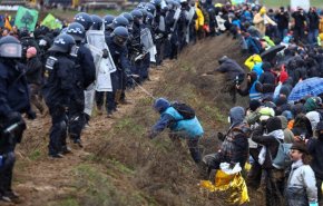 خشونت پلیس آلمان علیه راهپیمایان حامی محیط زیست

