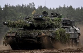 بريطانيا تطالب ألمانيا بتزويد أوكرانيا بدبابات 