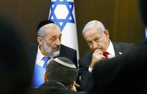 مقام ارشد قضایی رژیم صهیونیستی از نتانیاهو خواست متحد کلیدی خود را از کابینه اخراج کند