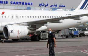 تونس: أحكام بالسجن في قضية اقتحام مطار قرطاج