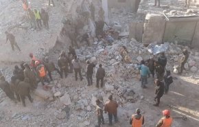 کشته شدن ۱۰ نفر در حادثه فرو ریختن یک ساختمان چندطبقه در حلب