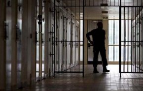 سجين سياسي بحريني يكرر المطالبة بفصله عن المجرمين