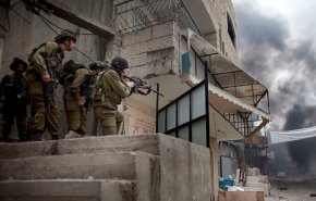 شاهد.. جيش الإحتلال الإسرائيلي يستولي على منزل في جنين