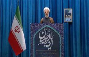 خطیب نماز جمعه تهران : کاهش قیمت‌ها و مهار تورم خواسته به حق مردم است