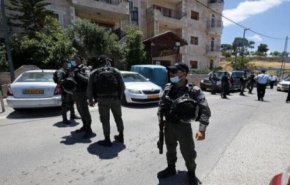 گزارش العالم/ نظامیان صهیونیست خانواده فلسطینی مجری عملیات سلوان را بازداشت کردند