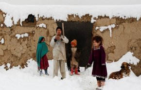 برد أفغانستان... ضحايا بسبب غياب التدفئة والمساعدات