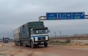  أول قافلة للأمم المتحدة تحمل مساعدات إنسانية تدخل ادلب 