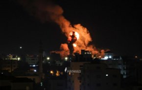حمله جنگنده های رژیم صهیونیستی به غزه و پاسخ موشکی مقاومت+عکس