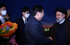 الرئيس الايراني يصل الى بكين