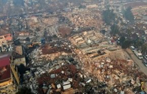 ویرانی های گسترده در شهر زلزله زده 