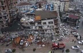 تواصل عمليات إنقاذ المنكوبين جراء زلزال تركيا