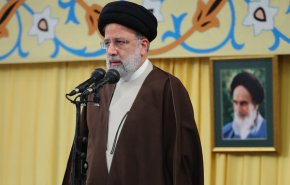 رئيس الجمهورية: الاعداء يشنون حربا اقتصادية وسياسية وعسكرية ضد ايران