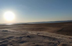 مصر تكشف أسباب انحسار مياه البحر الذي اثار الهلع