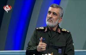 حاجي زادة: الاسطول الاميركي في مرمى الصواريخ الايرانية