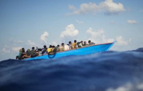 در پی غرق شدن قایق مهاجران در جنوب ایتالیا دست‌کم 30 نفر جان باختند