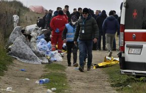 شمار قربانیان غرق قایق مهاجران در آب‌های ایتالیا به 64 نفر رسید