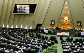 البرلمان الايراني يقر مشروع قانون الموازنة العامة للسنة المالية الجديدة