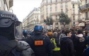 فرنسا.. احتجاجات حاشدة في باريس رفضا لزيادة سن التقاعد