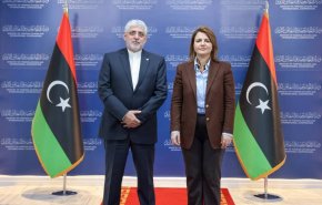 وزيرة الخارجية الليبية تلتقي سفير إيران لدى طرابلس