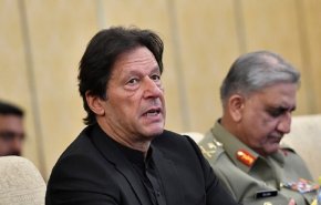 محكمة باكستانية تصدر مذكرة توقيف بحق رئيس الوزراء السابق عمران خان
