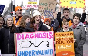 آغاز اعتصاب سه‌روزه ده‌ها هزار پزشک در انگلستان