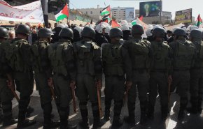 'جيش إلكتروني' للسلطة الفلسطينية لمواجهة الافتراءات وإستهداف حسابات صحفيين ومعارضي الحكومة!