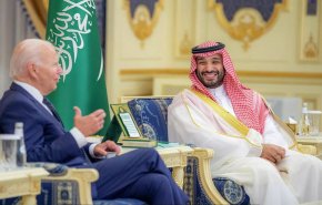 'فاينانشال تايمز': السعودية تتبنى استراتيجية مستقلة عن الولايات المتحدة