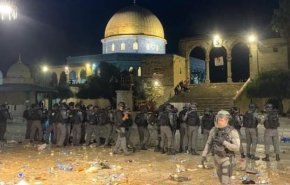 السلطة الفسطينية تحذر الاحتلال من استمرار الاعتداءات في القدس