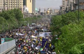 شاهد.. الشعب الايراني يبلي النداء ويخرج في مسيرات يوم القدس العالمي