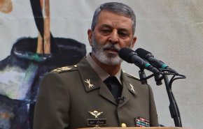 قائد الجيش الايراني: يوم القدس جعل من فلسطين قضية عالمية