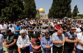  أكثر من ربع مليون فلسطيني يصلون الجمعة في المسجد الاقصى المبارك 