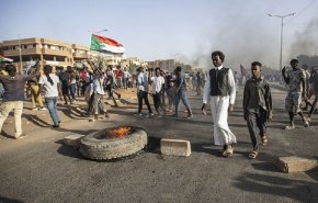 جهود محلية ودولية لاحتواء الأزمة الأمنية الخطيرة في السودان