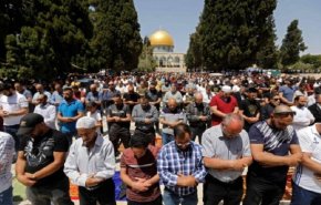 حضور بیش از 250 هزار فلسطینی در نماز جمعه مسجد الاقصی + ویدئو 