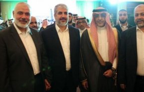 وفد من 'حماس' يصل السعودية 