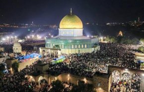 مراسم شب ۲۷ ماه رمضان با حضور ۲۸۰ هزار فلسطینی در مسجد الاقصی