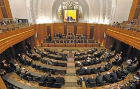 پارلمان لبنان به تعویق انتخابات شهرداری‌ها رای داد