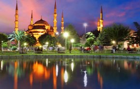 الجالية العربية في تركيا تحتفل بعيد الفطر المبارك 