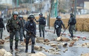 إصابة 4 فلسطنيين خلال اقتحام الاحتلال لـ'عقبة جبر' في أريحا