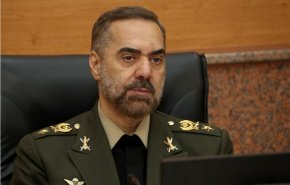 وزير الدفاع الايراني يصل الى موسكو