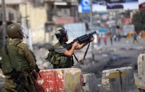 اندلاع مواجهات عنيفة بين فلسطينيين وقوات الاحتلال في الضفة