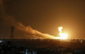 حميميم: 4 مقاتلات إسرائيلية تقصف بنى تحتية مدنية في سوريا