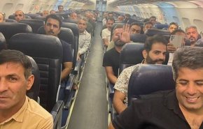 عودة 65 مواطنا إيرانيا إلى البلاد تم إجلاءهم من السودان