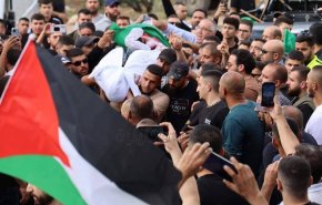 شاهد/تشييع جثمان الشهيد 'ديار عمري' الذي أعدمه مستوطن إسرائيلي