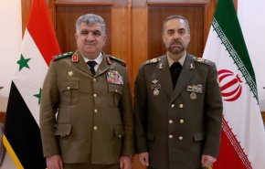وزير الدفاع الايراني: مستعدون لتجهيز سوريا باحدث الاسلحة