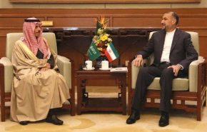 محادثات هاتفية بين وزيري الخارجية الايراني والسعودي

