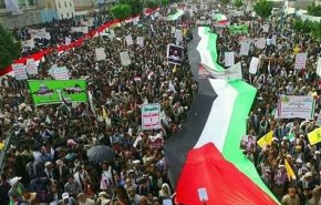 اليمن يشهدمسيرة حاشدة تضامنا مع الشعب الفلسطيني